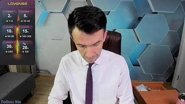 SteveTiger online show from 11-30-25, 03:35