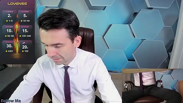 SteveTiger online show from 12-14-25, 01:06