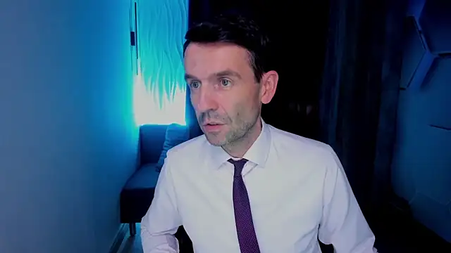 SteveTiger online show from 10-26-25, 03:34