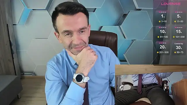 SteveTiger online show from 02-11-26, 01:22