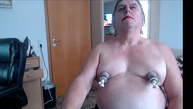 Sissygera online show from 12-15-24, 10:50