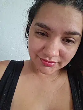 Snapshot of blerstefan1 chatting on 02-28-26, 01:00 blerstefan1 online show from 02-28-26, 01:00