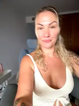 Snapshot of NastyMilf_ chatting on 06-10-26, 08:37 NastyMilf online show from 06-10-26, 08:37