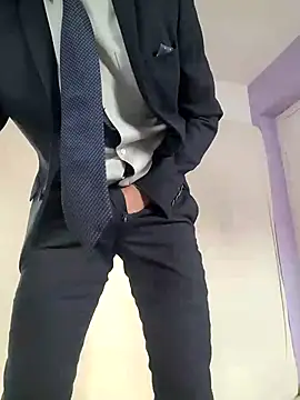 Snapshot of Justforoneday chatting on 11-06-25, 01:15 Justforoneday online show from 11-06-25, 01:15