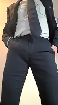 Snapshot of Justforoneday chatting on 12-19-25, 12:51 Justforoneday online show from 12-19-25, 12:51