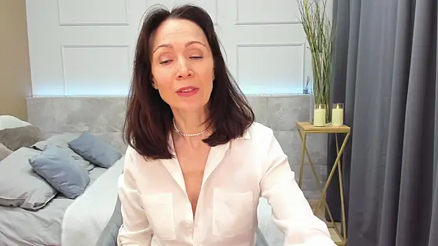 Maria Gold online show from 02-22-25, 01:57