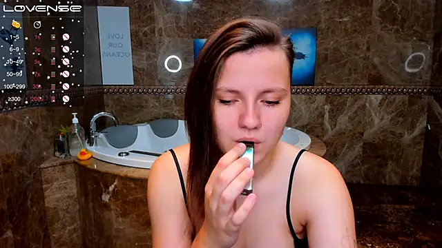 MelindaTin online show from 09-14-25, 01:17