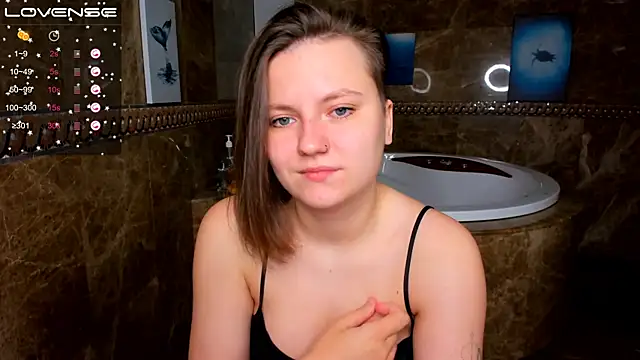 MelindaTin online show from 11-08-25, 12:36