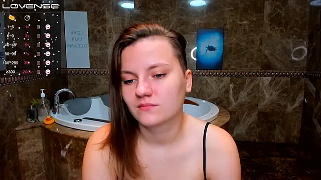 MelindaTin online show from 09-28-25, 01:12