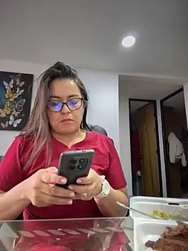 Snapshot of Ixchel_Anaid chatting on 04-28-26, 06:34 Ixchel Anaid online show from 04-28-26, 06:34