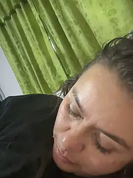 Snapshot of Ixchel_Anaid chatting on 06-07-26, 01:05 Ixchel Anaid online show from 06-07-26, 01:05
