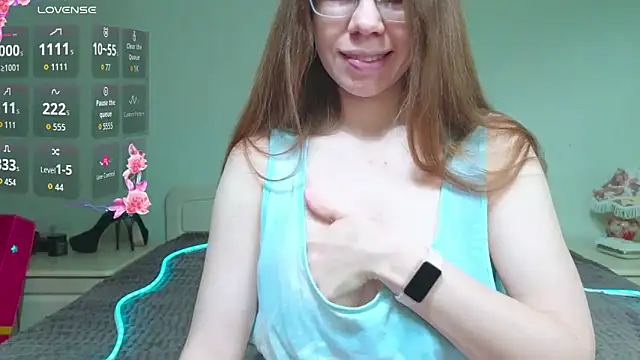 Snapshot of FairyTaylor chatting on 04-19-26, 04:52 FairyTaylor online show from 04-19-26, 04:52