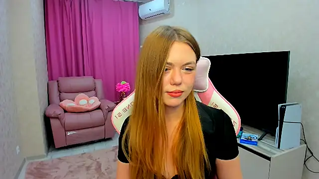 Strawberrye online show from 09-21-25, 03:33