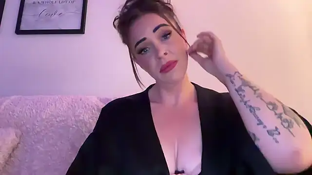 EmilyBlue online show from 07-25-26, 07:42