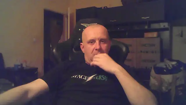 MrWhitePL online show from 04-13-26, 06:01