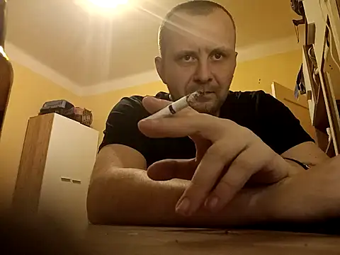 MrWhitePL online show from 12-27-24, 11:31