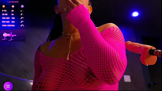 im-your-lovee online show from 10-26-25, 07:09