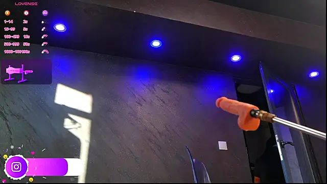 im-your-lovee online show from 10-25-25, 06:01