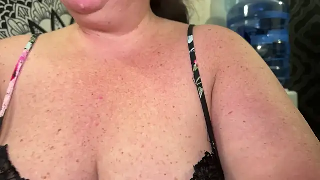 Miss Phat Booty online show from 11-29-25, 03:39