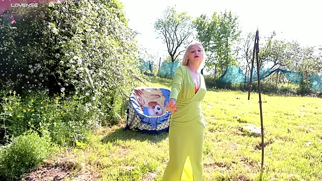 luxurydoll21 online show from 05-06-26, 07:12