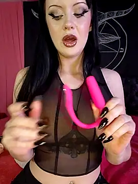 EVILYN online show from 04-28-26, 05:50