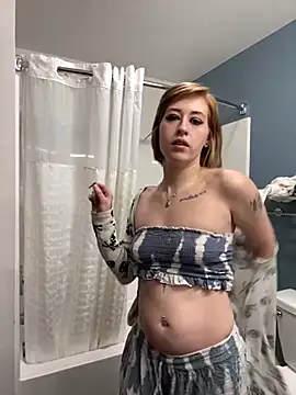 Snapshot of Venusgotdabooty chatting on 02-27-25, 12:23 Venusgotdabooty online show from 02-27-25, 12:23