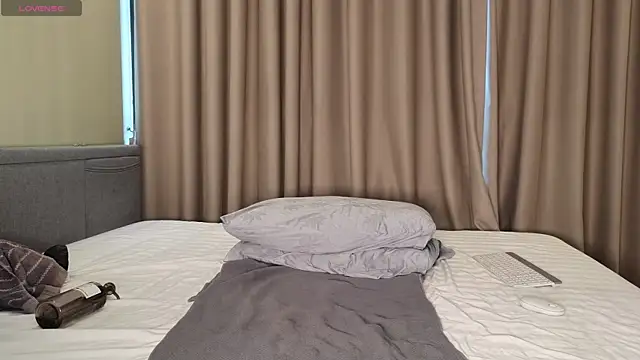 LucyNuty online show from 03-21-25, 08:50