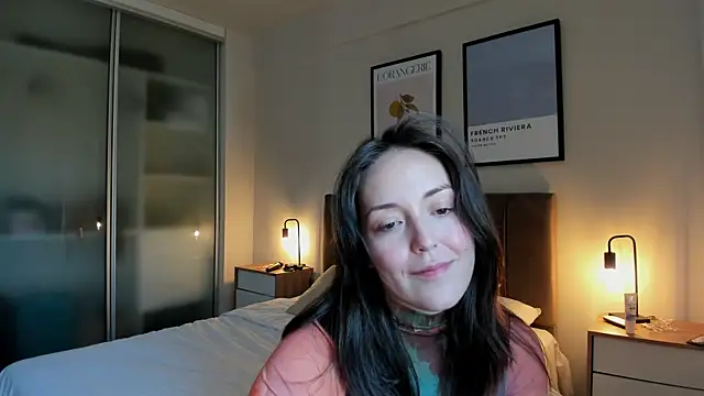molly marmalade  online show from 01-31-25, 04:17