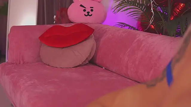 fallingangel online show from 12-04-25, 05:23