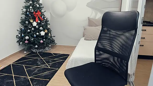 ClaraAndTerry online show from 01-10-25, 01:53