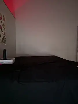 Amanita Bloom online show from 12-18-25, 07:57