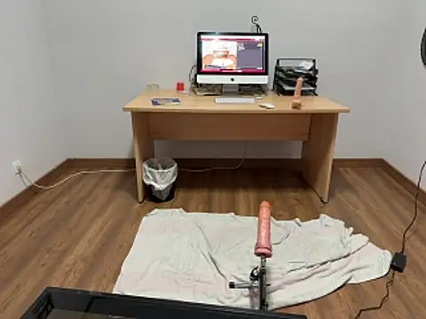 Snapshot of pinkgirls18 chatting on 02-07-26, 12:18 pinkgirls18 online show from 02-07-26, 12:18