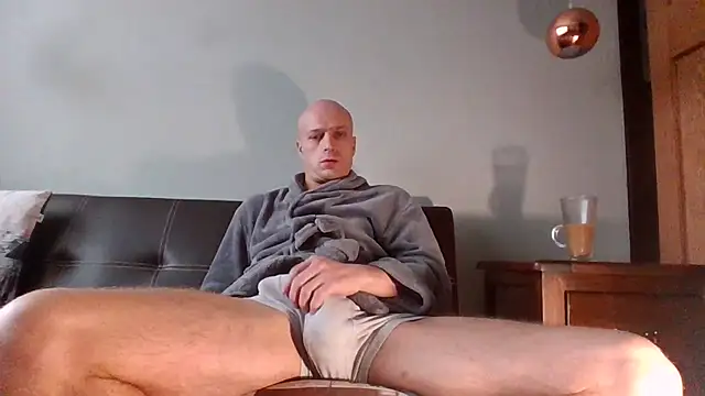 Snapshot of moggleflop1 chatting on 02-27-26, 08:36 moggleflop1 online show from 02-27-26, 08:36