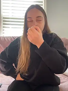 jaseyrae online show from 03-28-26, 03:57