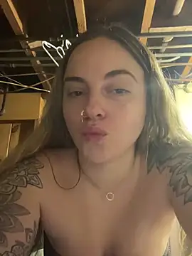 jaseyrae online show from 02-09-25, 01:11