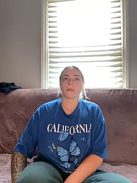Snapshot of jaseyrae chatting on 06-25-26, 11:48 jaseyrae online show from 06-25-26, 11:48