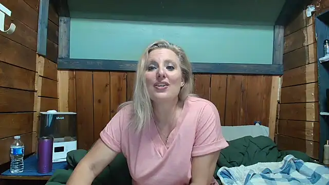 lisaxlovexxx online show from 03-02-26, 12:00