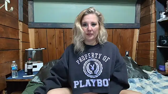 lisaxlovexxx online show from 03-23-26, 03:12