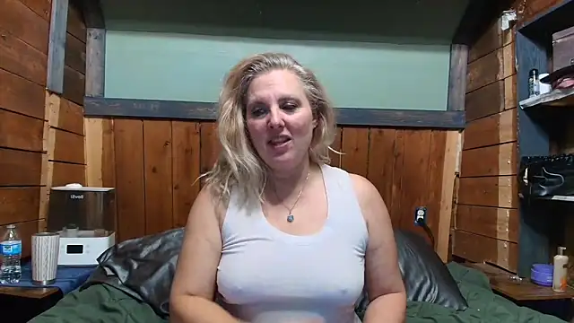 lisaxlovexxx online show from 04-05-26, 03:13