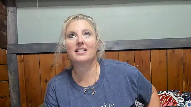 lisaxlovexxx online show from 10-03-25, 06:09