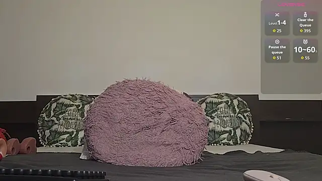 Adam irma online show from 04-12-26, 02:15