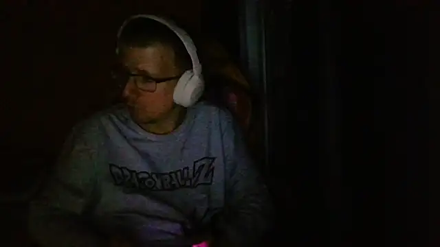 David250692 online show from 04-05-26, 01:40