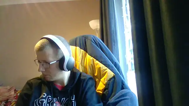 David250692 online show from 12-15-25, 10:21