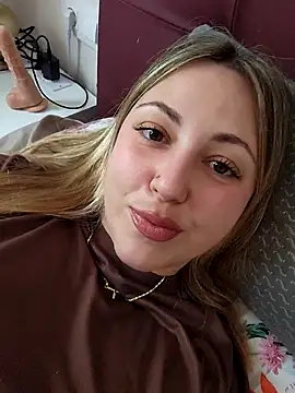 sofiabichota online show from 04-08-26, 10:50