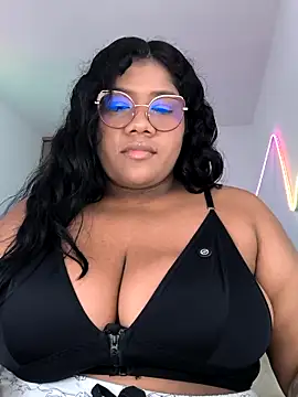 paola091 online show from 04-17-26, 08:00