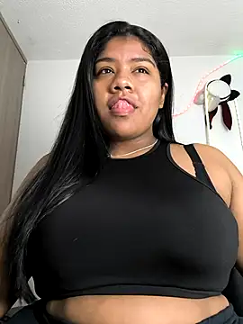 paola091 online show from 10-27-25, 12:39