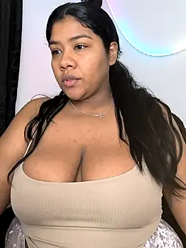 Snapshot of paola091 chatting on 02-12-26, 10:26 paola091 online show from 02-12-26, 10:26