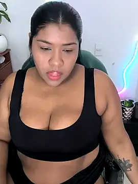 Snapshot of paola091 chatting on 04-24-26, 12:34 paola091 online show from 04-24-26, 12:34