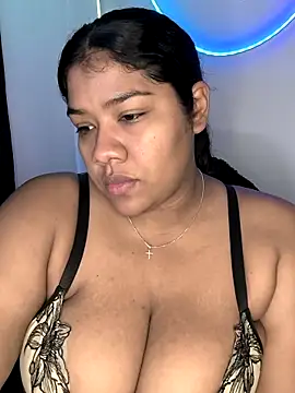 Snapshot of paola091 chatting on 02-19-26, 11:40 paola091 online show from 02-19-26, 11:40