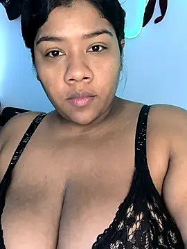 Snapshot of paola091 chatting on 05-01-26, 12:54 paola091 online show from 05-01-26, 12:54